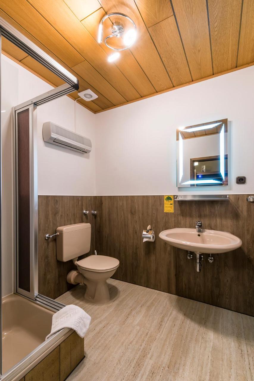 Hotel Es Laemmche Breuberg 외부 사진